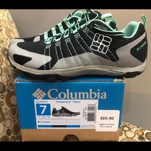 Women’s Columbia tennis shoes